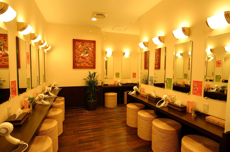 パウダールーム